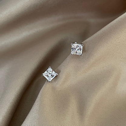 [Vivid Aurora]Delicate Square Shape Earrings