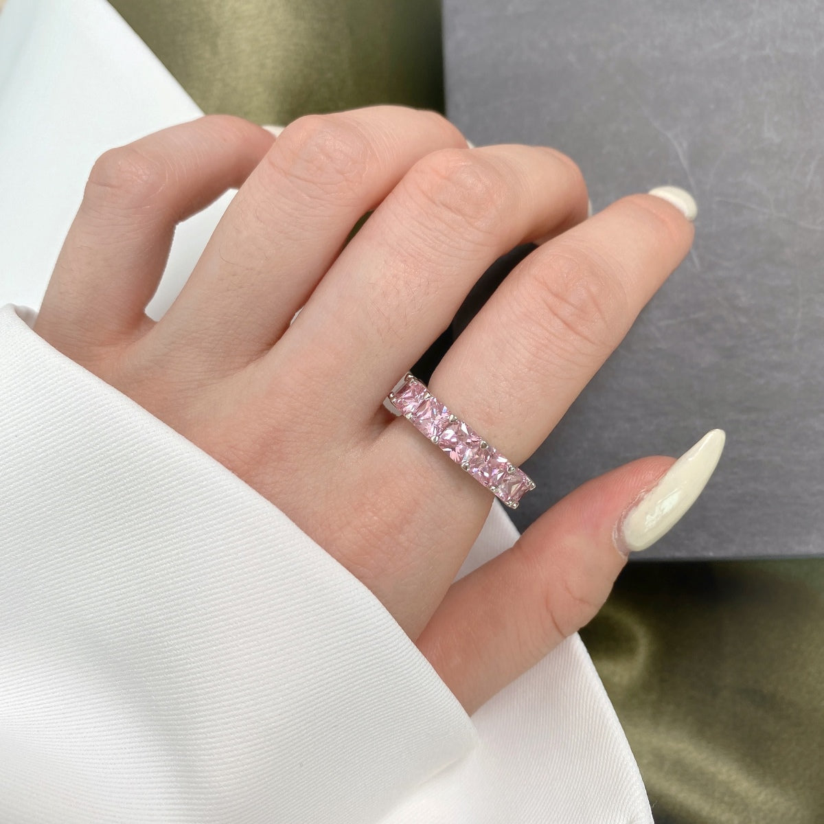 [Vivid Aurora]Elegant Princess Cut Tennis Ring