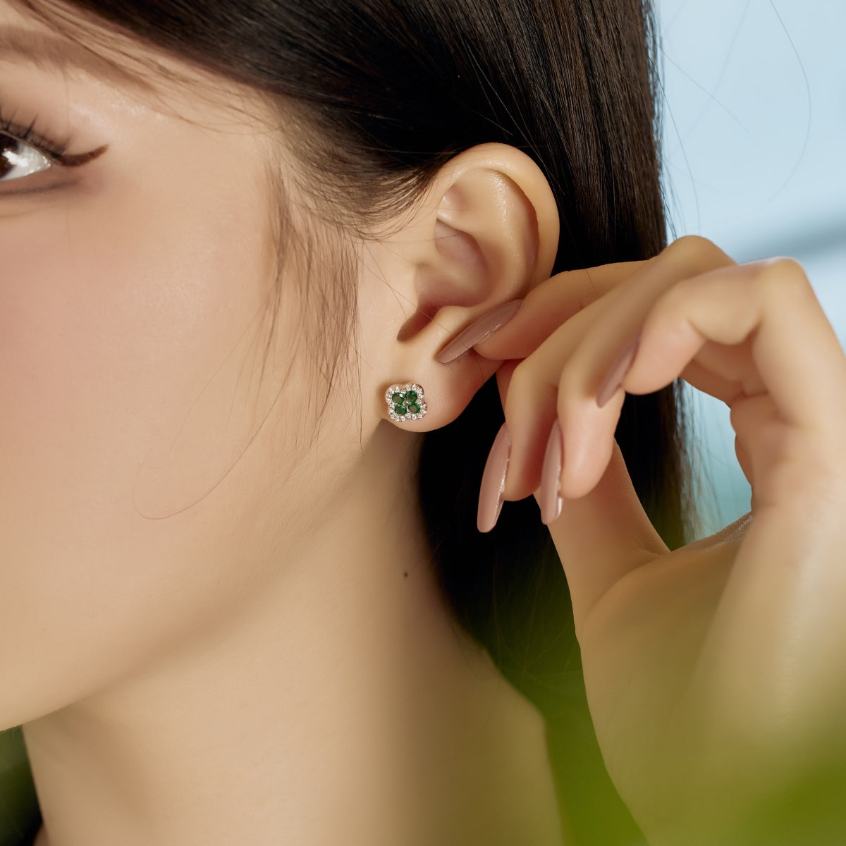 [Vivid Aurora]Four-Leaf Clover Flower Shaped Earrings